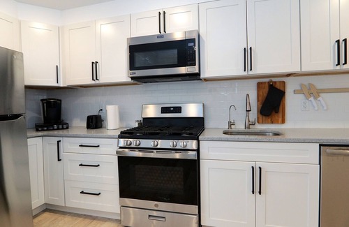 Seaside Heights Apartment | Modern Coastal Chic Retreat w/Deck - 604 #2