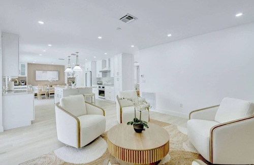 Garden Isles House | Modern Coastal Vibes | Pool Home