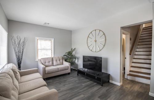 Lehighton House | Modern Coed Dorm 10 mins from Jim Thorpe