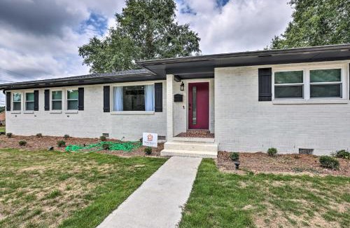 Tuskegee House | Modern, Colorful Home about 2 Mi to Tuskegee Uni