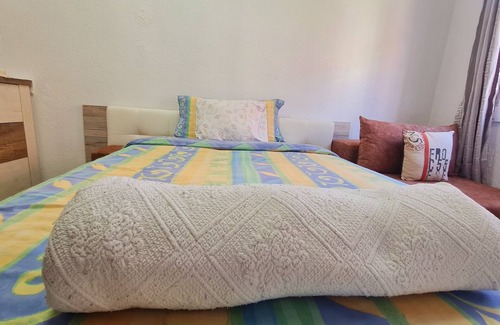 Delicias Apartment | Modern Comfort Bedroom in Zaragoza!
