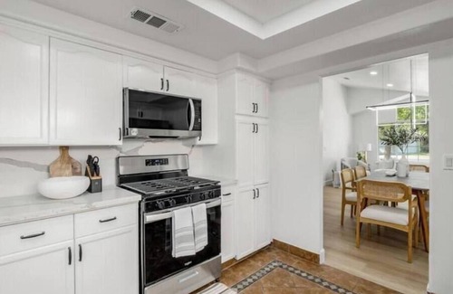 Clovis House | Modern Comfort: Clovis Edition