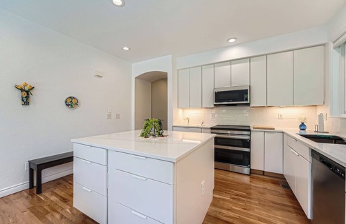 Stapleton House | Modern Comfort in Central Park: 4BR Home in Denver