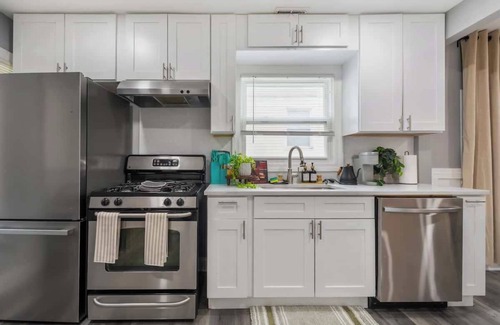 Homewood House | Modern Comfort in Homewood