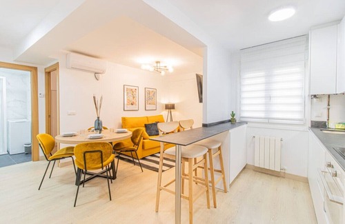 La Magdalena Apartment | Modern Comfort in the Heart of Zaragoza
