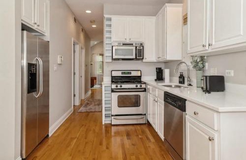 Tri-Taylor Apartment | Modern Comfort in Tri-Taylor