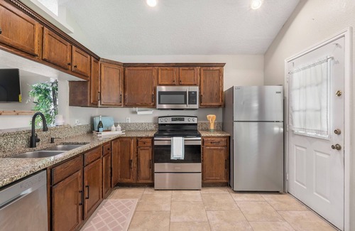 Euless House | Modern comfort near DFW