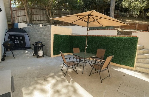 Studio City House | Modern Comfort near Universal