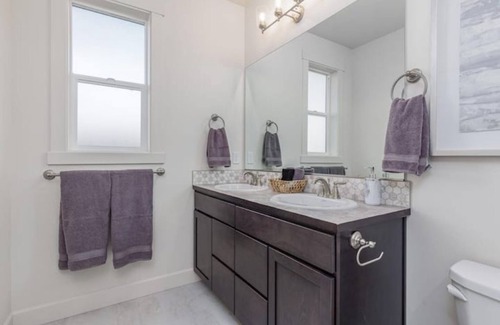 Hermiston House | Modern Comfort