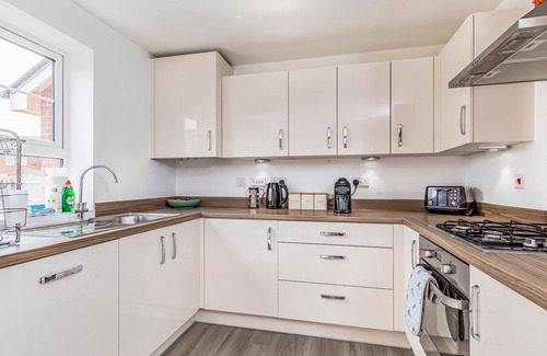 Westhampnett House | Modern Comfortable Home | Pass The Keys