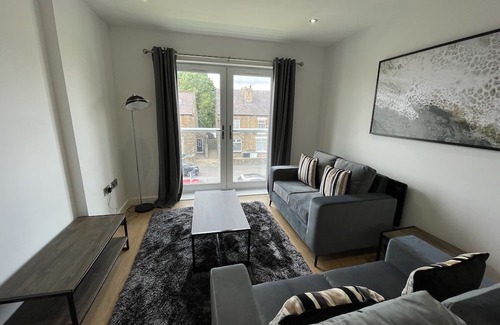 Handsworth Apartment | Modern & Comfortable 2BR Apartment