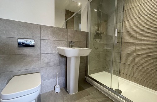 Handsworth Apartment | Modern & Comfortable 2BR Apartment