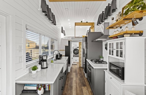 Wylie Apartment | Modern & comfortable tiny home