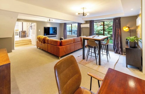 Spreydon House | Modern Comforts in Hoon Hay