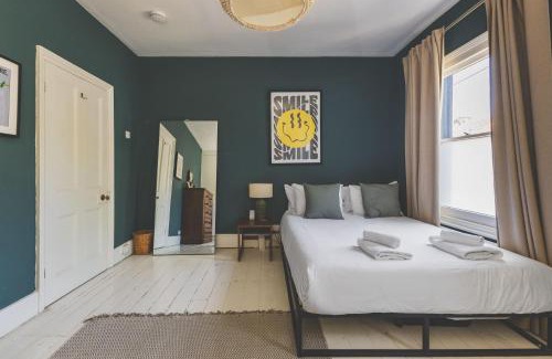 Kensal Green House | Modern Comforts in a Designer Home