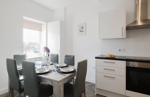 Upton House | Modern & comfy 3 bed house