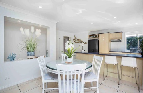 Arundel House | Modern & Comfy ~ 5★ Location ~ 🎡Theme Parks ☀Pool