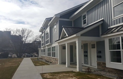Traverse City Condo | Modern Condo by State Hospital!- Elmwood
