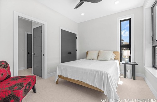 Grand Haven Condo | Modern Condo Downtown Close to Shops/Food/Beach
