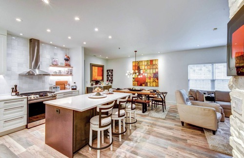 Clayton Condo | Modern Condo + Golf Course View, Near Hiking!
