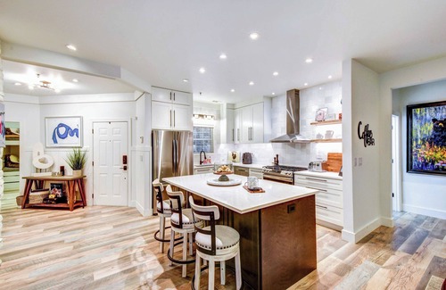 Clayton Condo | Modern Condo + Golf Course View, Near Hiking!