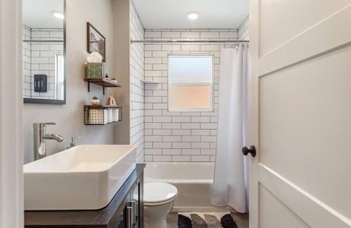 Butte Apartment | Modern condo in the heart of uptown Butte - Unit A
