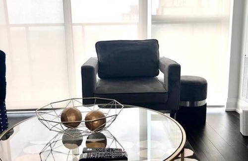 Weston Apartment | Modern Condo In York