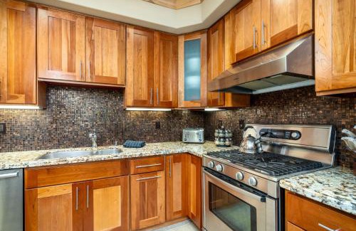 Bear Valley Apartment | Modern Condo - Jacuzzi Tub SM #201