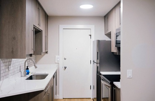 O'Hare Apartment | Modern Condo Safe Chicago Stay Near O’Hare