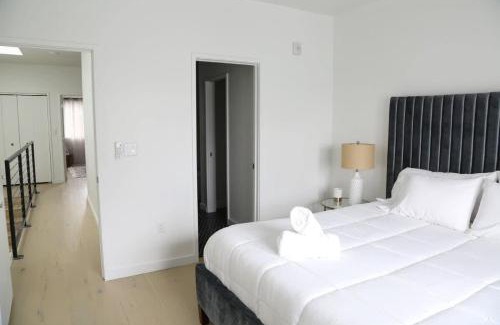 Central East Austin Apartment | Modern Condo w Patio City Views Heart of DT Austin