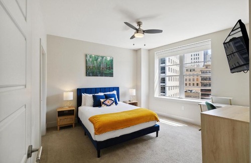 Central Business District Apartment | Modern Condo Walking Distance to Must-See Attractions of NOLA