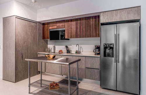 Playa Hermosa Apartment | Modern condo with on-site pool, WiFi, and centrally located