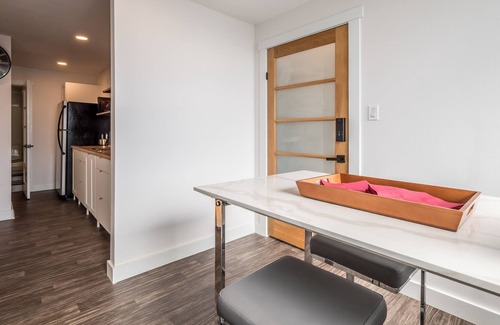 Bedford Apartment | Modern Contemporary 2 Bedroom Suite