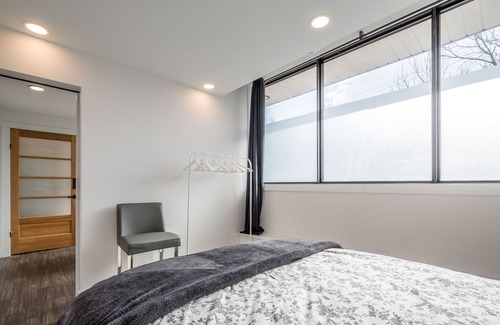 Bedford Apartment | Modern Contemporary 2 Bedroom Suite