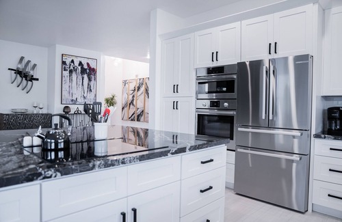 Arabian Views House | Modern Contemporary Showpiece w/Pool, Hot Tub, & Game Room!