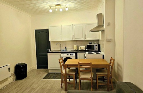 Bridgend Apartment | Modern & Cosy 1 bedroom flat