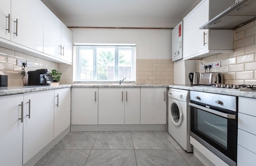 Portswood House | Modern & Cosy 2-Bed house near city centre