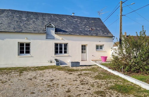 Saint-Sigismond Cottage | Modern cottage with garden, terrace, and private parking