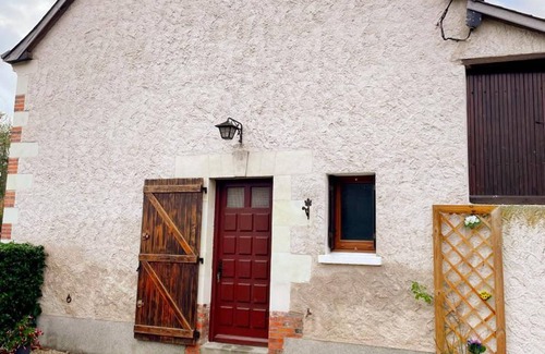 Selles-sur-Cher Cottage | Modern Cottage with Terrace & Garden Near Beauval Zoo in Selles-sur-Cher