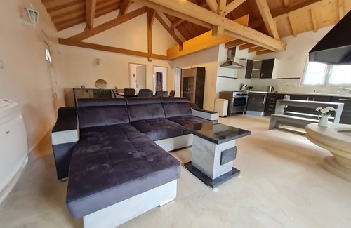 Jezainville Cottage | Modern cottage in Lorraine, 2 bedrooms, near forest