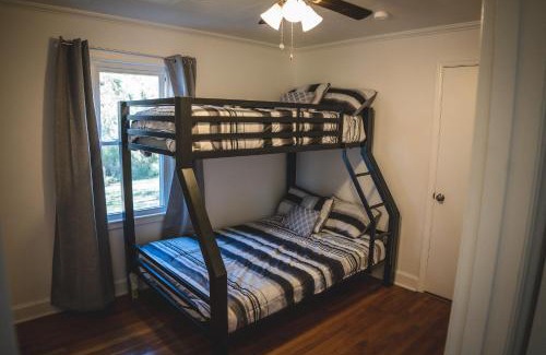 Morganton House | Modern Cottage Near Hospitals and Brewery!