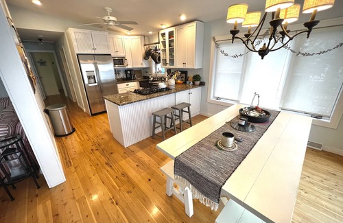 Green Lake Cottage | Modern Cottage on Green Lake - four seasons of fun!