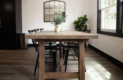George Haywood's Lakefront House | Modern Cottage with hot tub near lake, wineries, Geneva and SPIRE