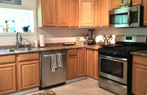 Hattiesburg House | Modern Cottage with Big Comfort--Centrally Located in Hattiesburg