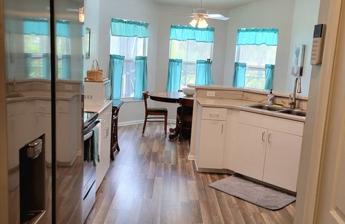 Hunt Club House | Modern county living just miles away from the beaches and city night life.