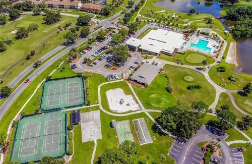 Ventura Apartment | Modern Cozy 2BR Condo Near Disney