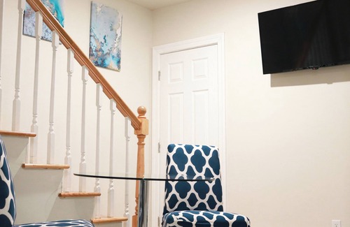 Dudley - Brunswick King Condo | Modern & Cozy 3-Bedroom Condo near Downtown