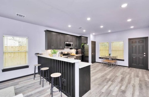 Northeast Houston House | Modern, Cozy 4 Bedroom home in Northeast Houston
