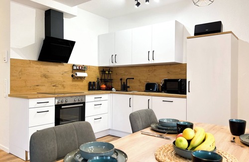 Schwarzenlache Apartment | Modern, cozy apartment in Sulzdorf with WLAN & close to shopping center