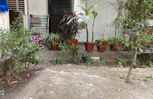 South West Apartment | Modern&Cozy Apartment| Private entrance| Furnished